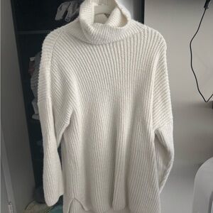 Abercrombie & Fitch White Turtleneck Sweater